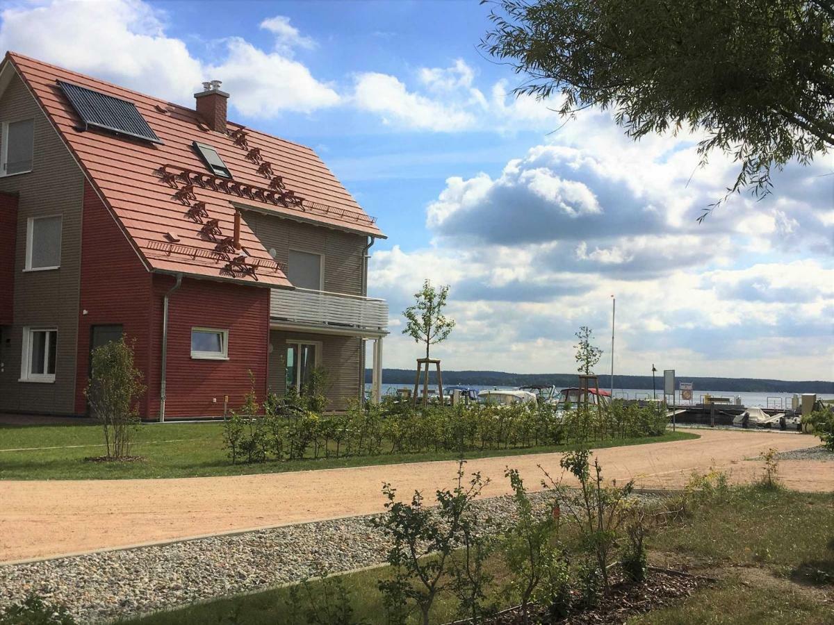 Apartment Plauseelig Mit Bootsliegeplatz Optional Plau am See Bilik gambar